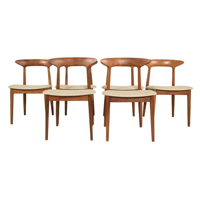 #1153 Set of 6 Chairs in Walnut by Kurt Ostervig