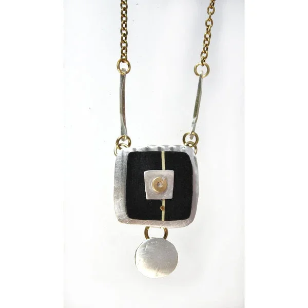 Dinner Out Necklace N3523
