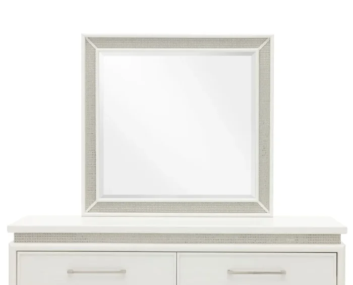Glamour Mirror