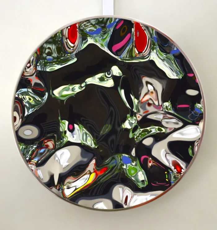 “Shattered” wall mirror III
