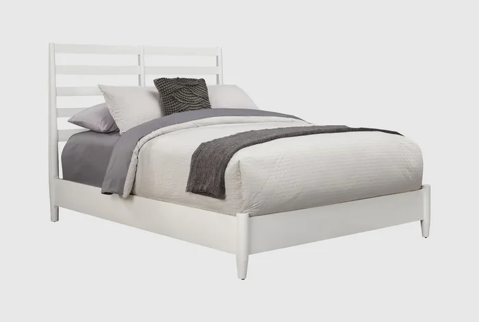 Springbrook White Queen Wood Slat Back Panel Bed