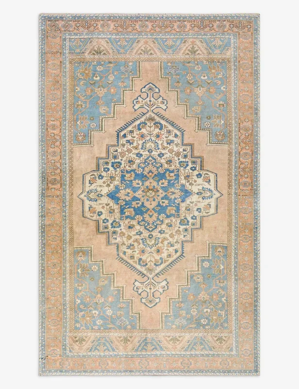 Vintage Turkish Hand-Knotted Wool Rug No. 483, 6′ 5″ x 10′ 6″